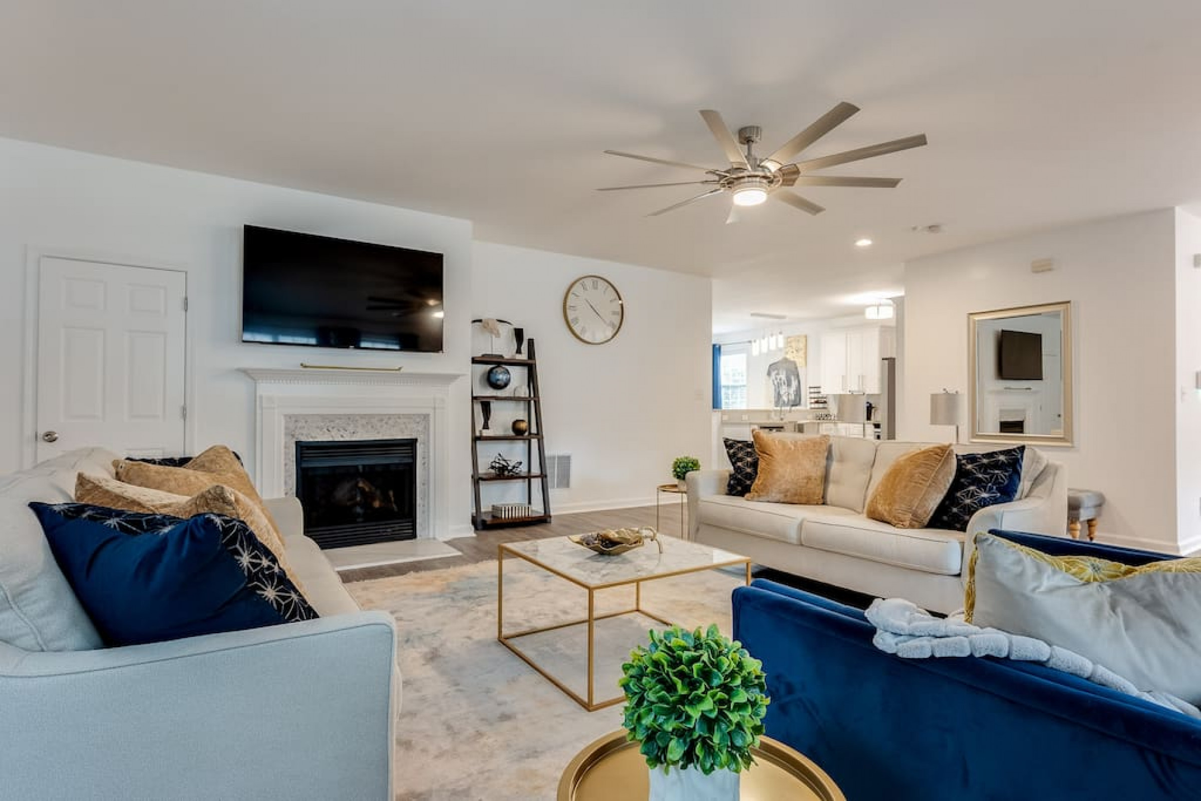 listing featured image